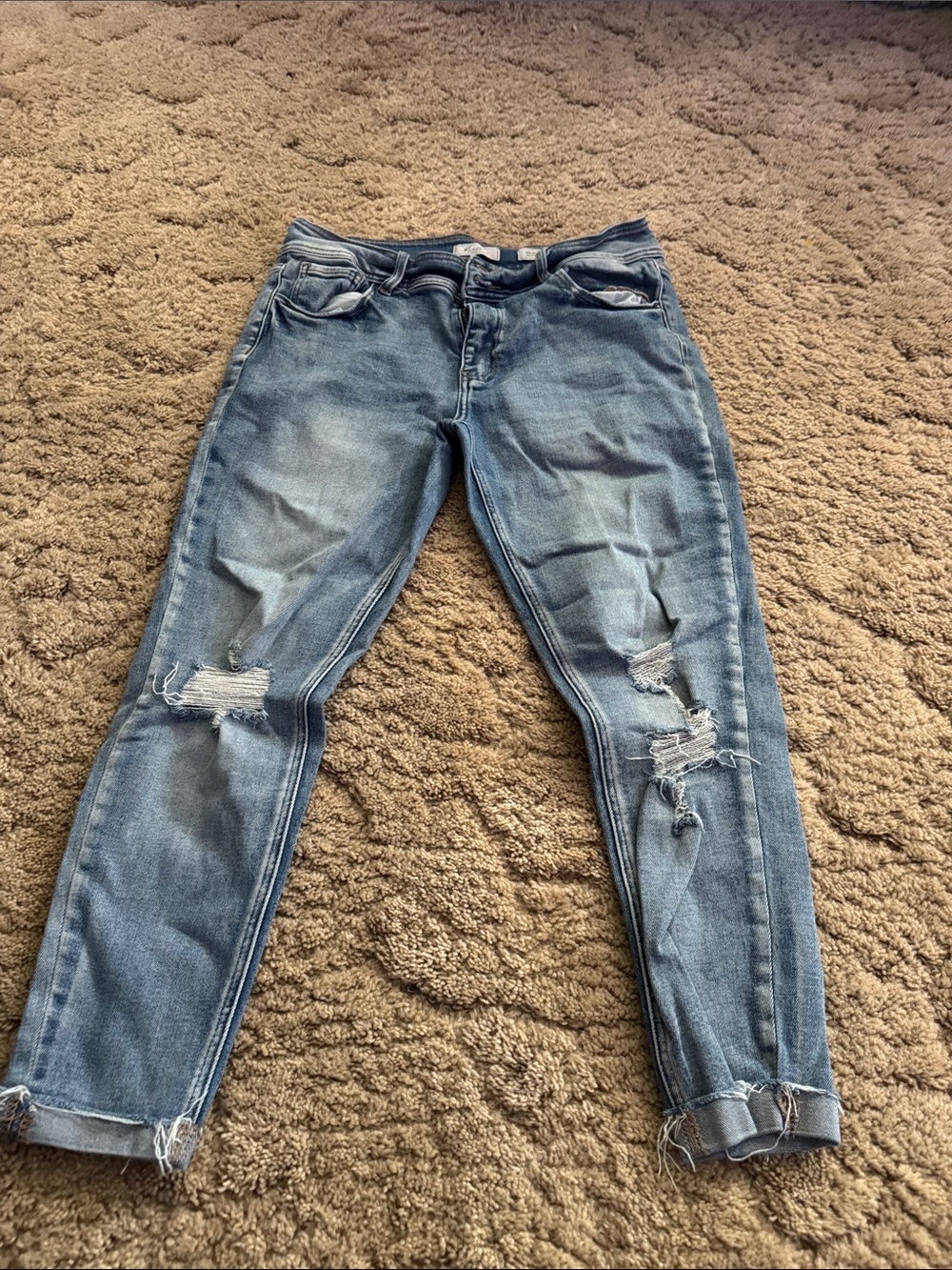 KanCan Distressed Light Blue Ankle Jeans